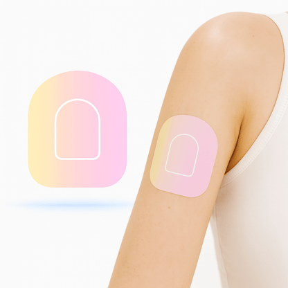 Pinkish Overpatch för Omnipod 5 och Dash på arm för extra fixering och stil.