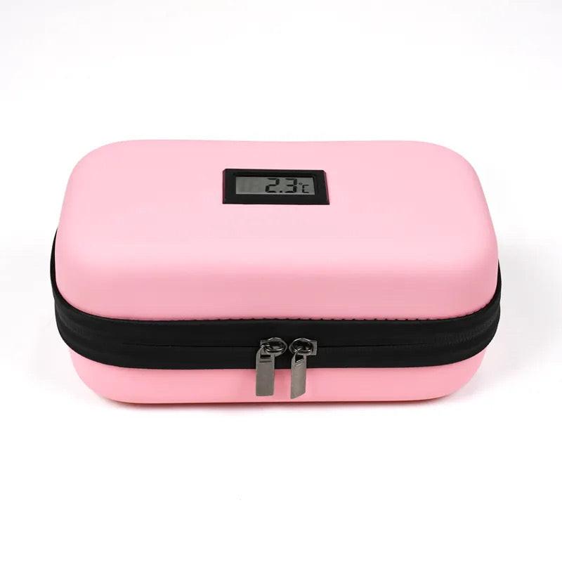 Rosa kylfodral DiaCase Pink med temperaturdisplay, perfekt för att hålla temperaturkänsliga produkter säkra.