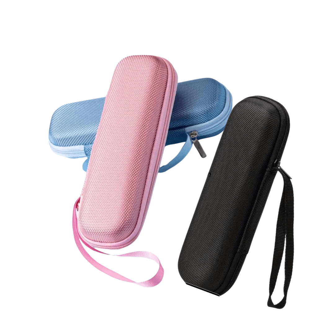 Novo Pennfodral – kompakta färgglada fodral med dragkedja för insulinpennor. Slitstark blå, rosa och svart design.